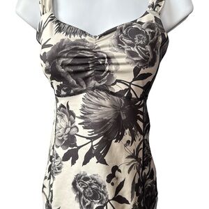 Lululemon Athletica Ruched Black and Cream Sleeveless Tank Top